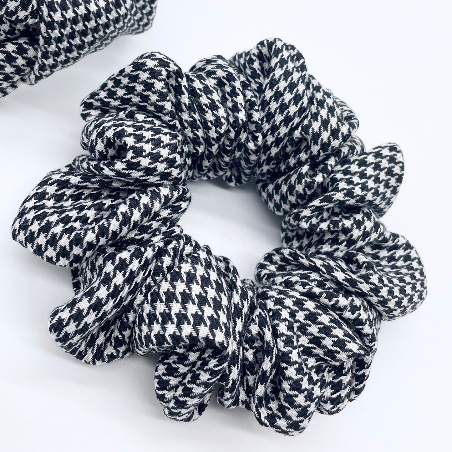 Houndstooth Flat Knot Headband & Scrunchie Gift Set