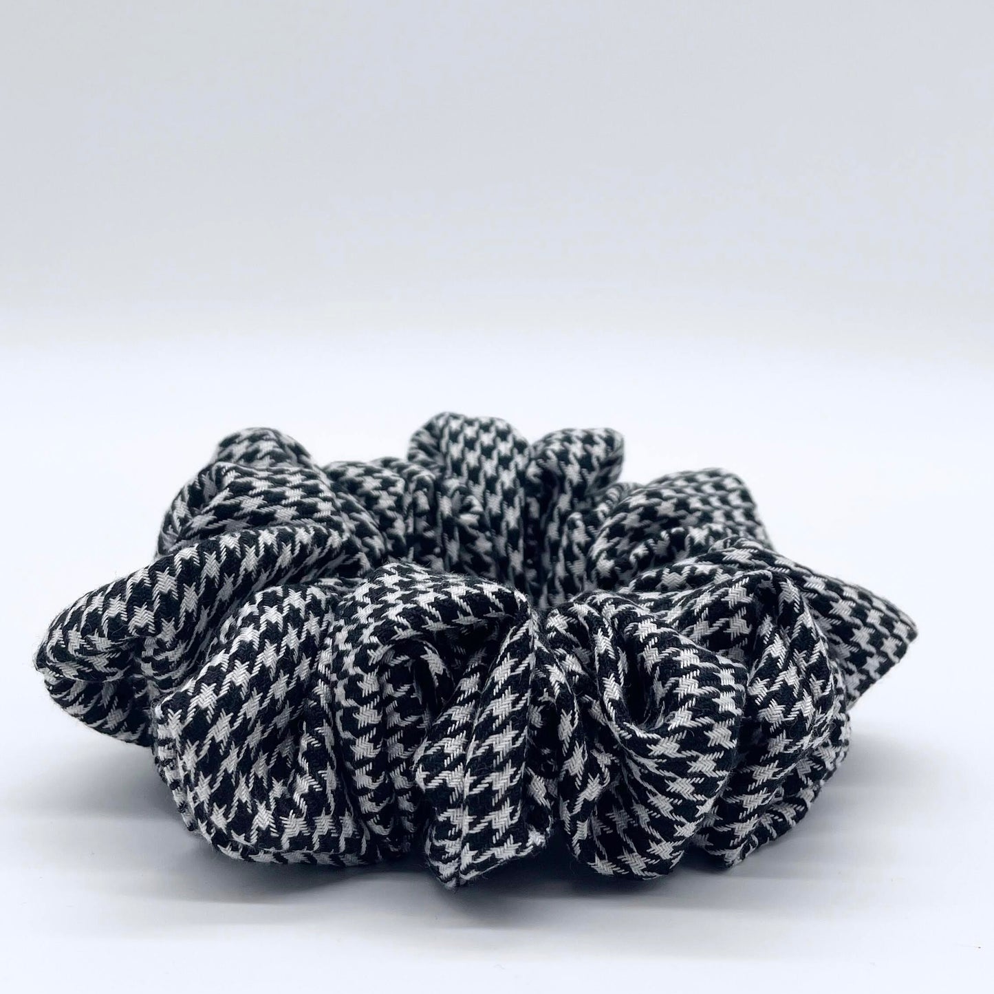 Houndstooth Flat Knot Headband & Scrunchie Gift Set